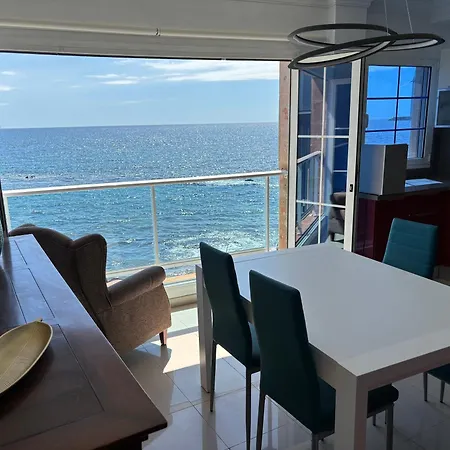 Vivienda 1ª Linea Mar En Paseo Maritimo